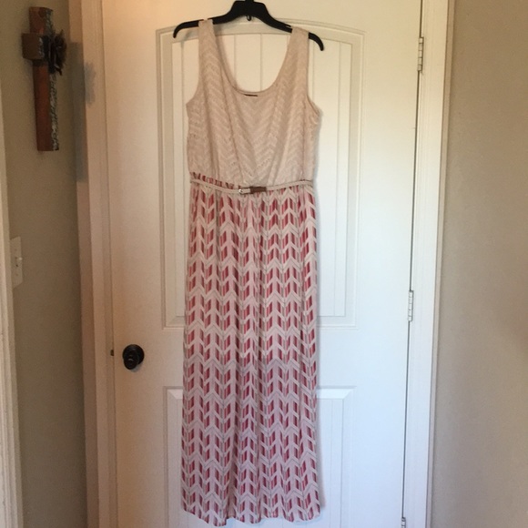 Maxi dress - Picture 1 of 6